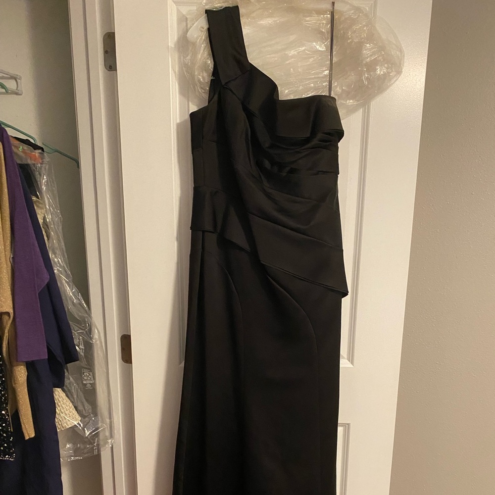 Vera Wang evening dress